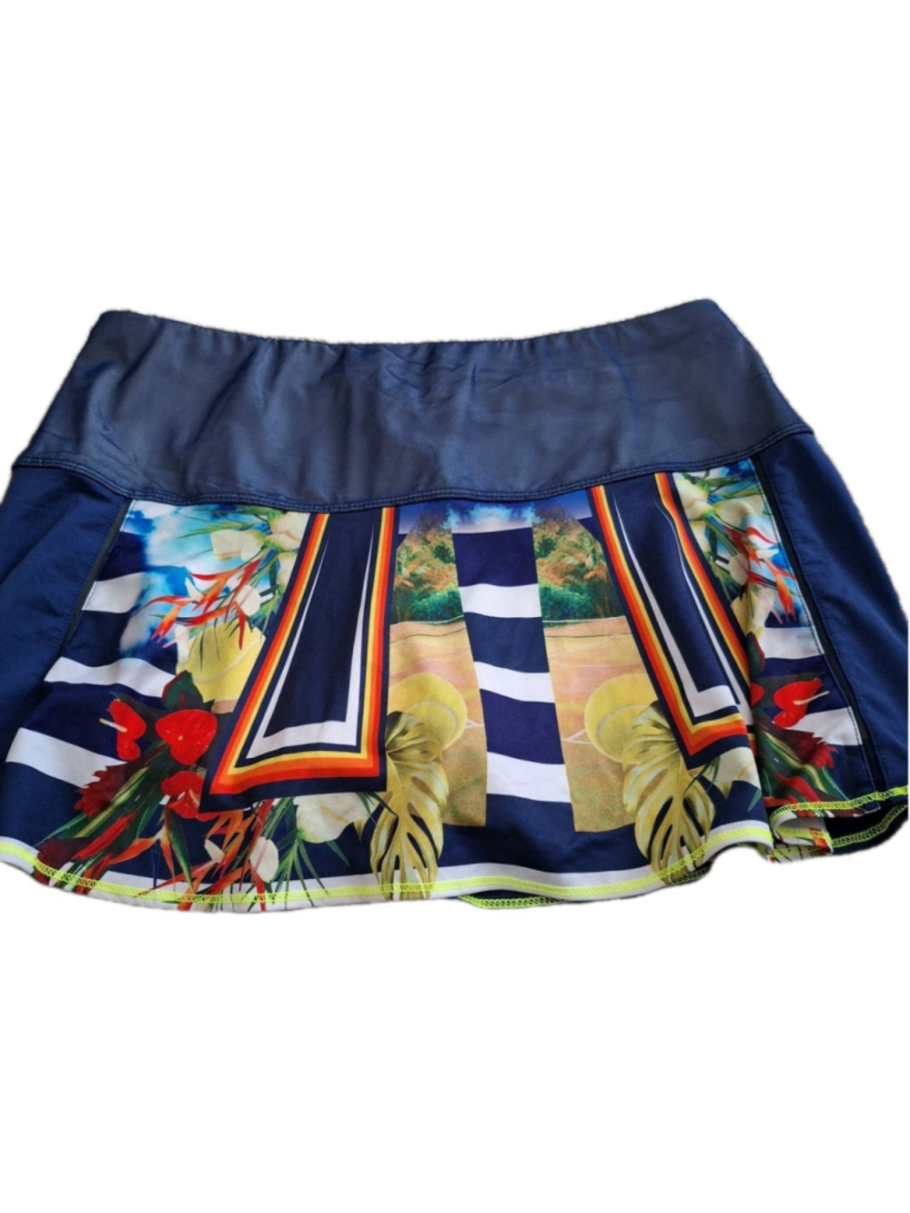 Lucky in Love Womens SKORT Sz M 8/10 Tennis Golf Pickleball Tropical Bali Stripe